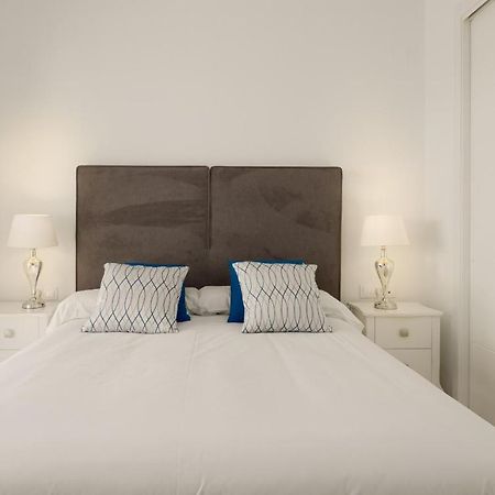 2306 - Brand New Apt, Walking Distance To Beach! Casares Eksteriør billede