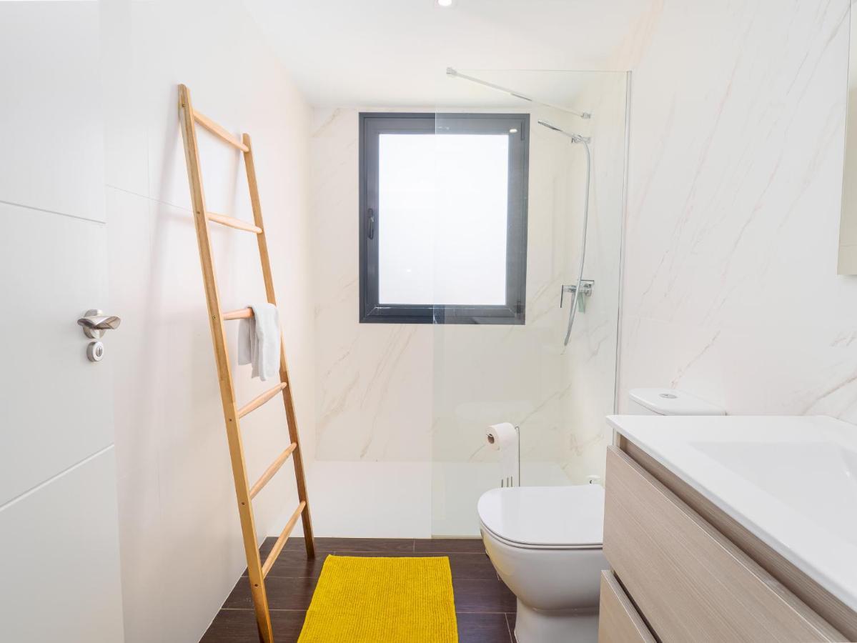 2306 - Brand New Apt, Walking Distance To Beach! Casares Eksteriør billede